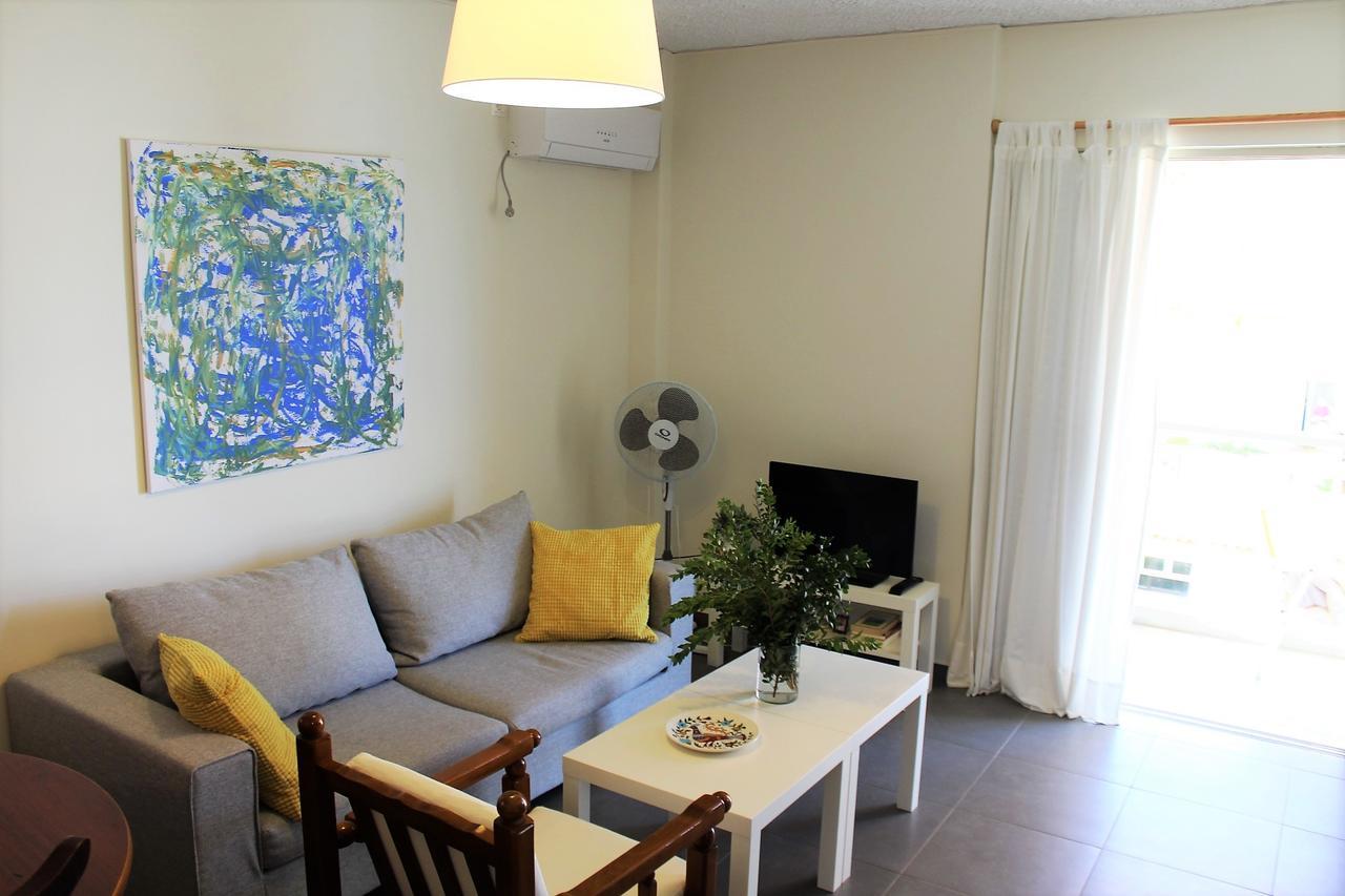 Apartment Sea View In Front Of The Beach Of Agia Marina Pórto Ráfti エクステリア 写真